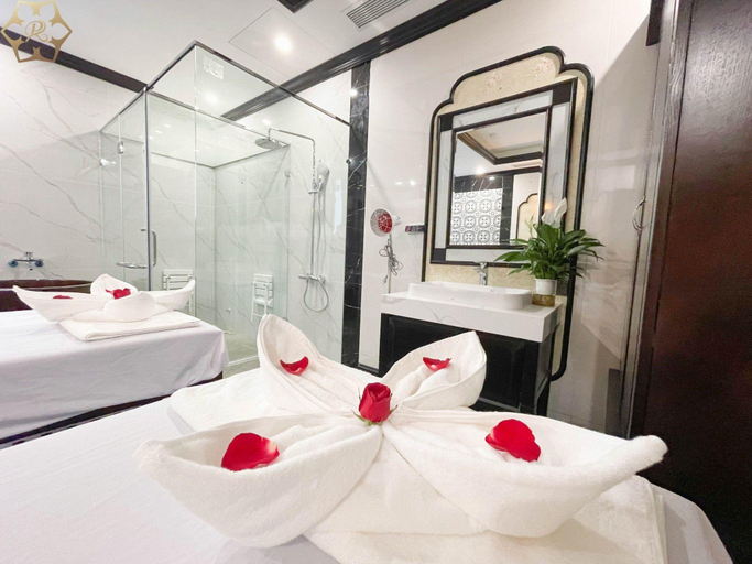 Bathroom 5, Cua Đong Luxury Hotel, Vinh