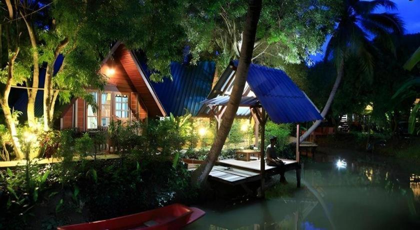 Sport & Beauty, Banmaihom Resort Amphawa, Amphawa