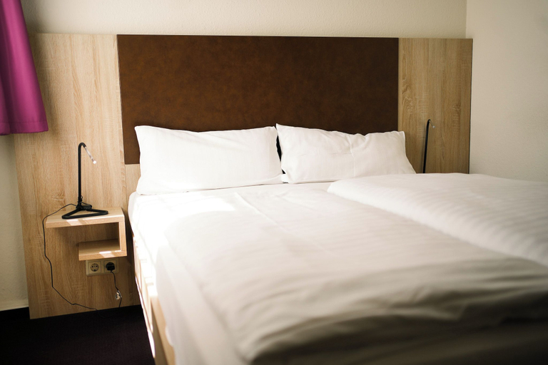 Bedroom 3, Hotel Stadt Kamen, Unna