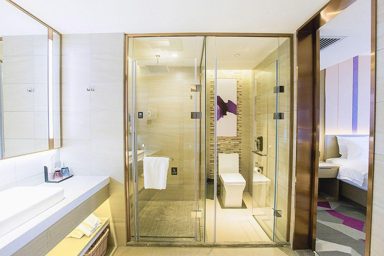 Bathroom, Lavande Hotel Lingwu Municipal Government, Yinchuan