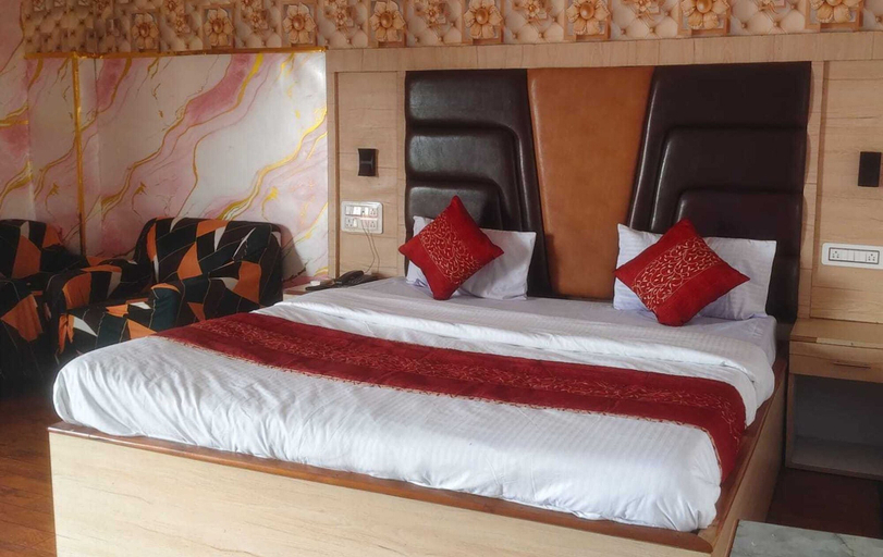 Room 5, Classic Hotel City, Dumka