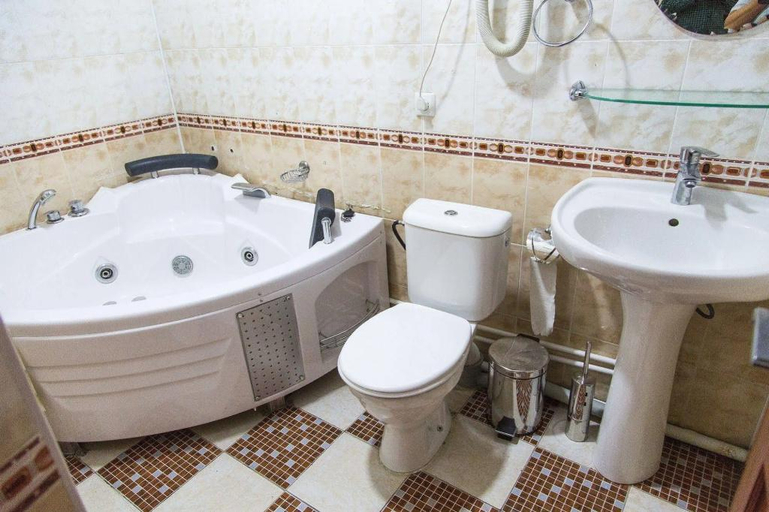 Bathroom 3, Grand Art Hotel, Tashkent City