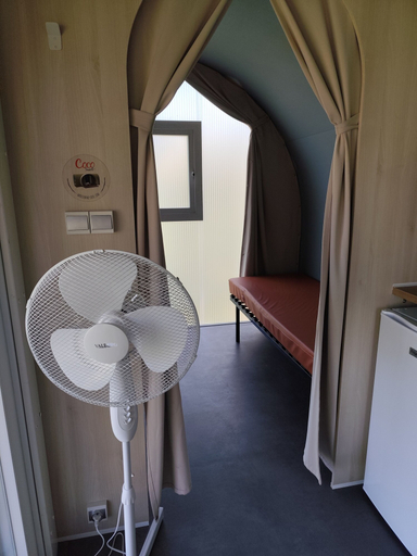 Room 4, Friendly Camping and Lodges, Dordogne