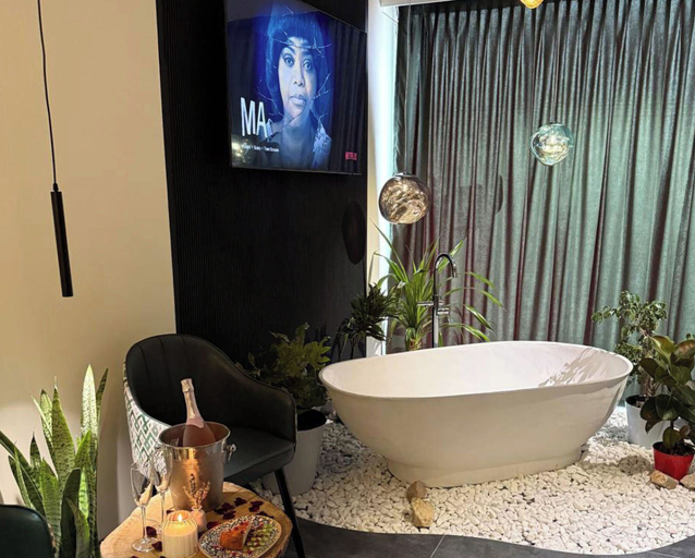 Bathroom 4, Balandda Chimgan, Bo'stonliq