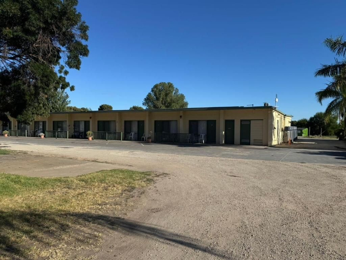 Exterior & Views 1, Lzay river motor inn, Swan Hill - Central