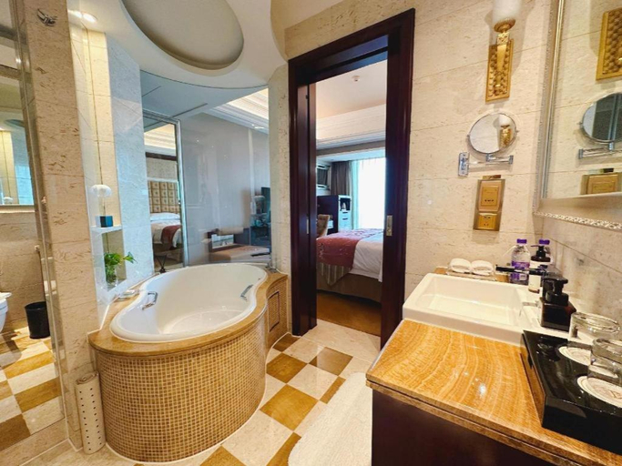 Bathroom 5, Shenyang Royal Wan Xin Hotel, Shenyang