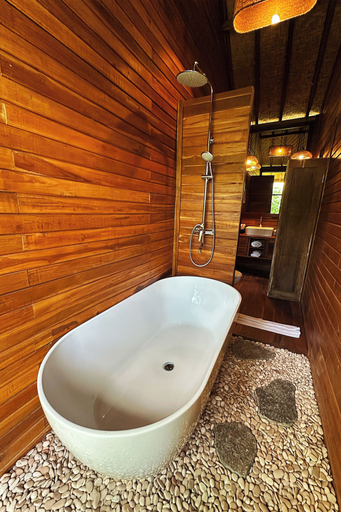 Bathroom 5, Aura Cempaka, Karangasem