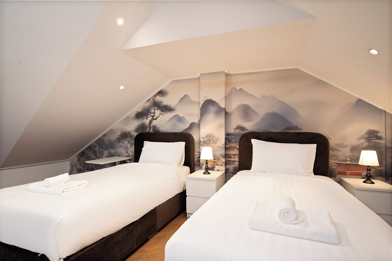 Room 2, VISTA HOUSE, Samphantawong