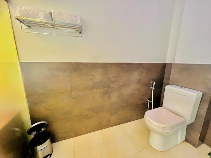 Bathroom 4, Villa Rustic, Negombo