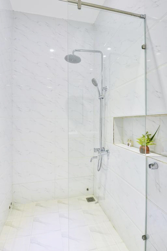 Bathroom 4, Annie Danang Hotel & Apartment, Da Nang