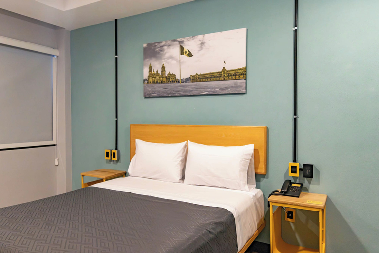 Room 2, Hotel Escala Plaza Garbaldi, Mexico City
