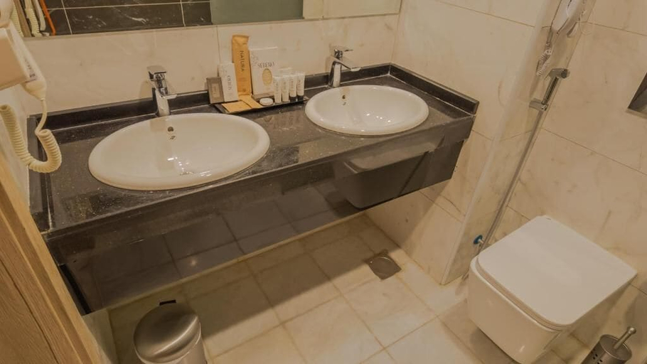 Room 5, Poinciana Hotel, Makkah