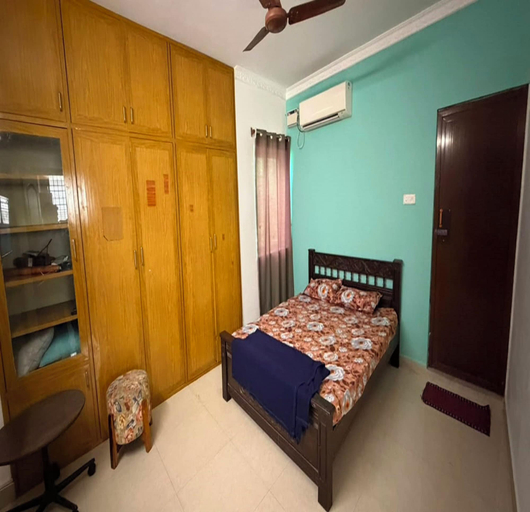 Room 4, Shanthi Villa, Viluppuram
