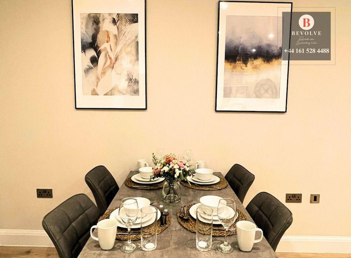 Others 5, Shrewsbury apartments by BEVOLVE - Free Parking , Shropshire