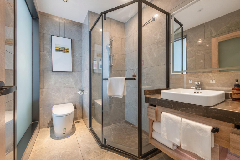 Bathroom 3, Vienna Classic Hotel Guangdong Zhanjiang Xuwen Haian Port, Zhanjiang