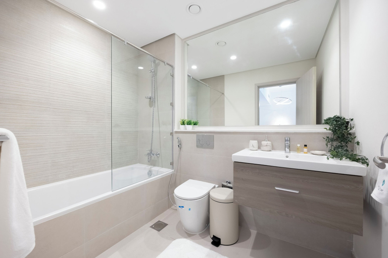 Bathroom, Bloomfields 1BR in Fairways 1 - Yas, Yas Island
