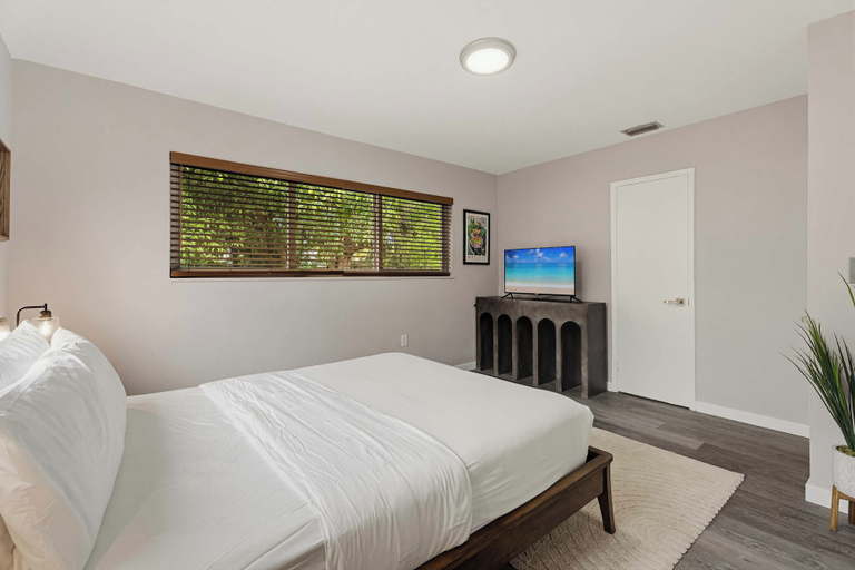 Interior 4, Via Verde- 3 BR House in Wilton Manors With BBQ, Broward