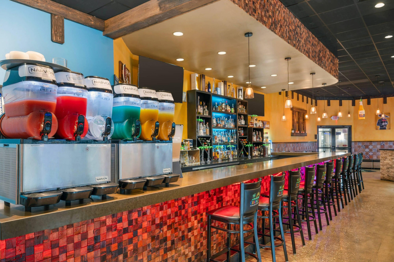 Food & Drinks 5, The Great Rivers, an Ascend Collection Hotel, Madison