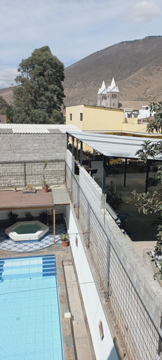 Pool 3, Allí punja stay, Quito