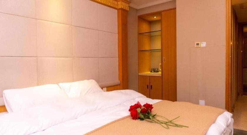 Bedroom 2, Riverview Hotel on the Bund, Shanghai