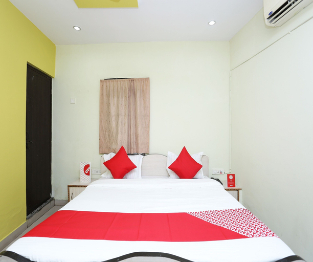 Room 2, Classic Hotel Natraj, Raipur