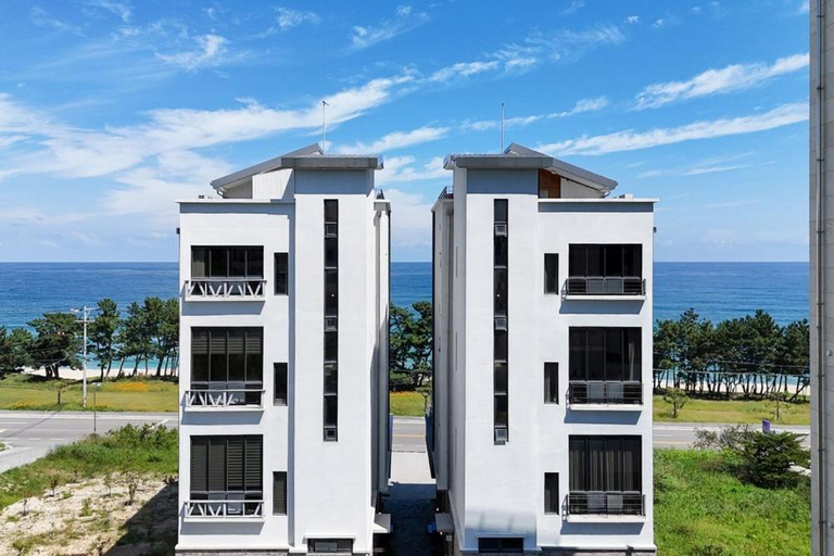 Exterior & Views 1, Gangneung Merview Oceanview Spapension, Gangneung