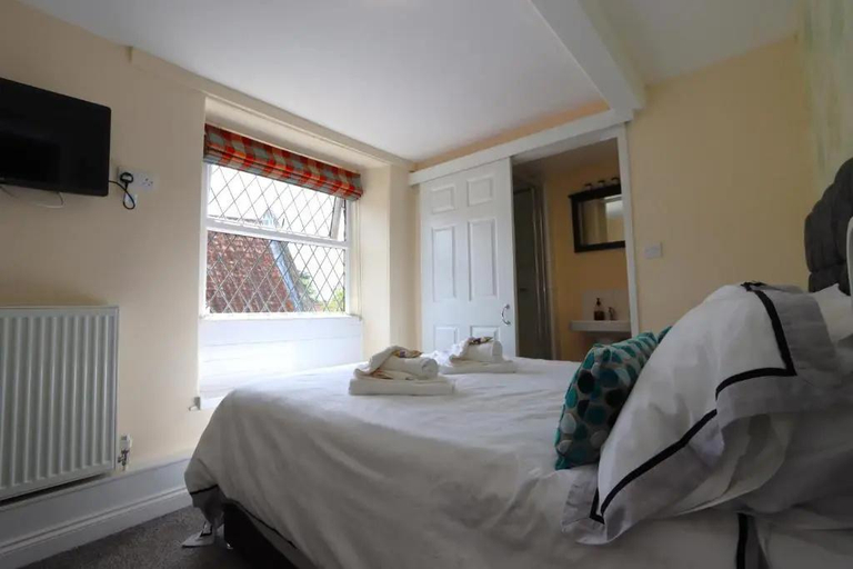 Bedroom 5, The Little Lion Inn, Red Lion, Lincolnshire