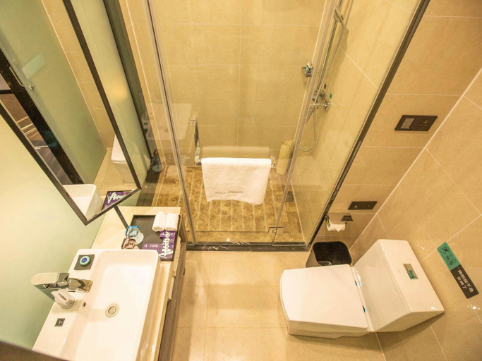 Bathroom 3, Xana Lite Hotel Weifang Qingzhou Ancient Town Songcheng, Weifang