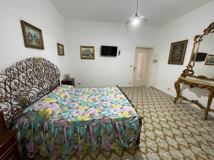 Room 2, Casa Vacanze Dimora dei Campioni, Taranto