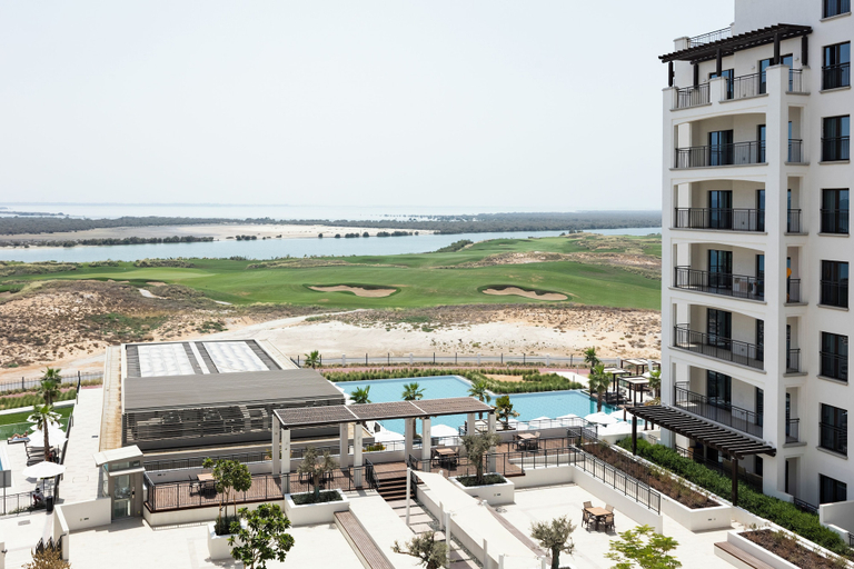 View from room 2, Bloomfields 1BR in Fairways 1 - Yas, Yas Island