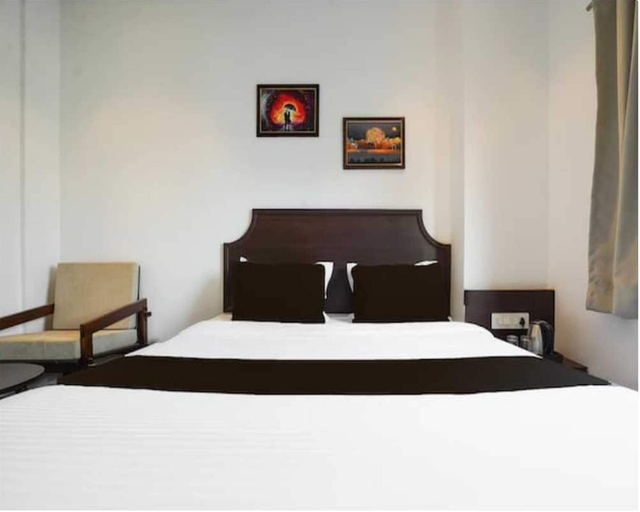 Room 4, Classic White House, Nagpur