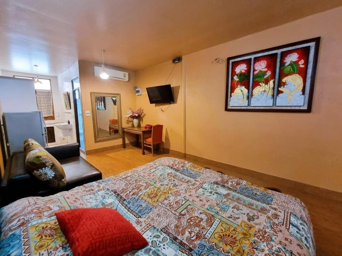 Bedroom 3, Ruennakornin Guest House, Bang Kruai