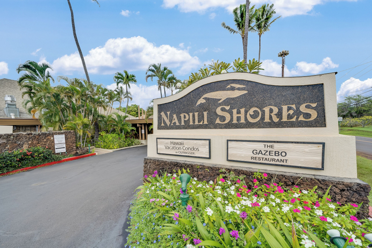 Interior 2, Oceanfront Resort w Pool, Steps to Sandy Beach-napili Shores D227, Maui