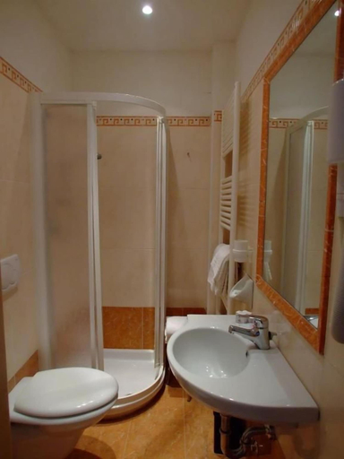 Bathroom 4, Hotel Antares, Rimini