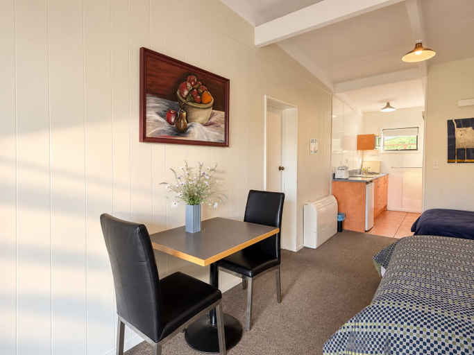 Room 2, Sundale Mora Motels, Queenstown-Lakes