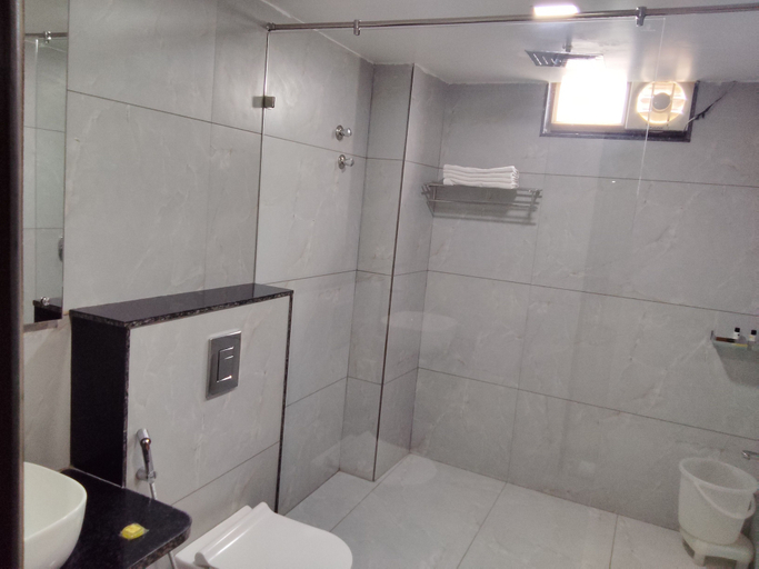 Bathroom 4, Hotel Yash Regency, Jaipur