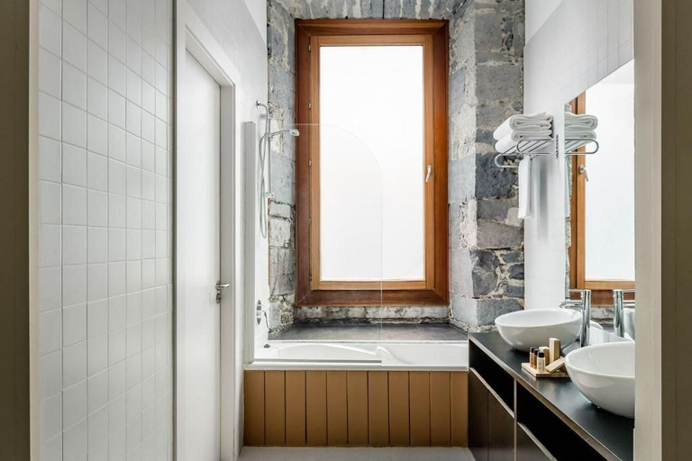 Bathroom 5, Hotel Balneario Orduña Plaza, Álava