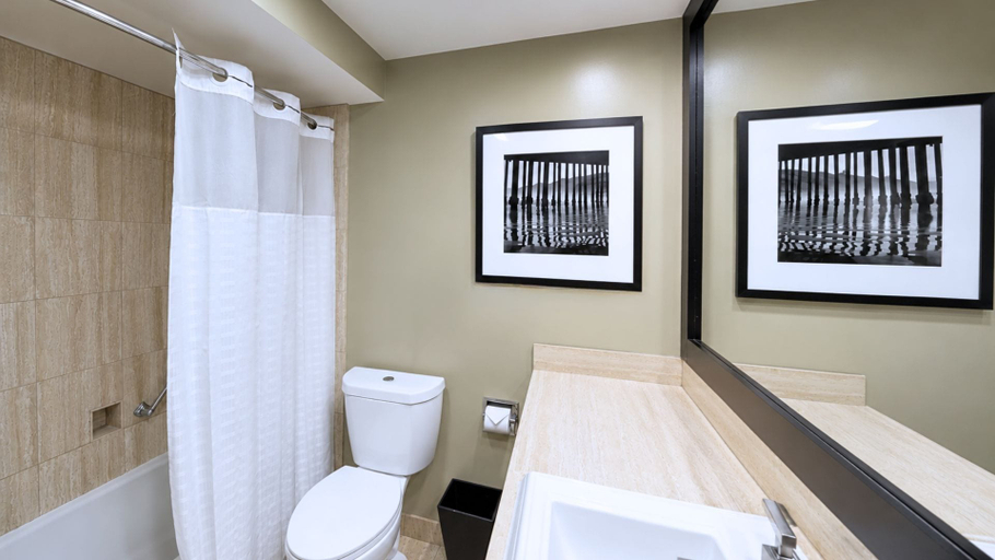 Bathroom 5, Luxe Sunset Boulevard Hotel, Los Angeles
