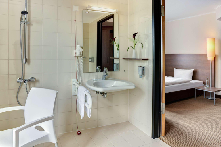 Bathroom 4, Spark by Hilton Essen City Centre, Essen