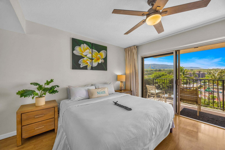 Bedroom 3, Island Style Oceanfront 2BD Wonderful Views -hololani A701, Maui