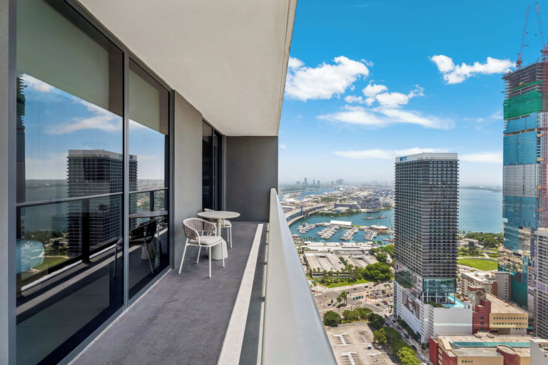 Interior 2, Paloma Place, Downtown Miami, Pool and Gym, Miami-Dade