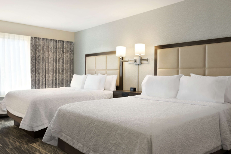 Bedroom 4, Hampton Inn & Suites Niles/Warren, Trumbull