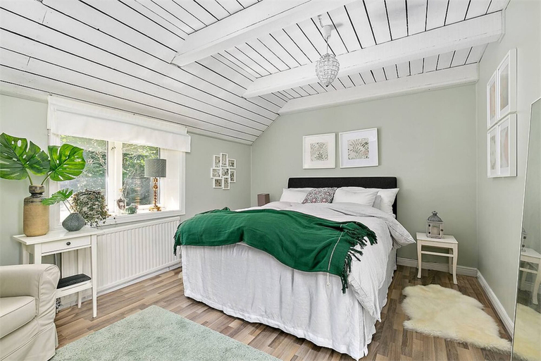 Room 5, Hazelnut Villa - Lake & Town Retreat, Osby
