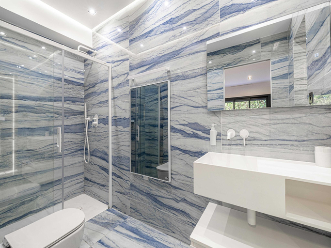 Bathroom 3, Luxurious Villa with heated pool 6BR/12p - Cannes Juas, Alpes-Maritimes