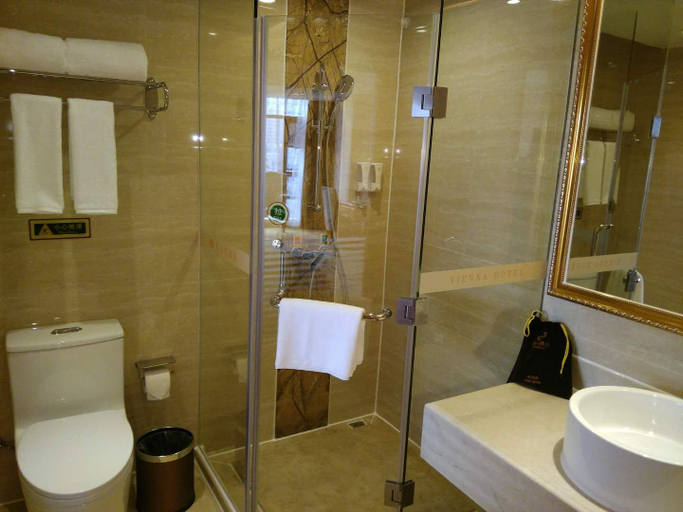 Bathroom 3, Vienna Hotel Guangdong Chaozhou Chao'an Center, Chaozhou