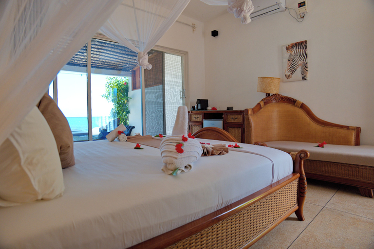 Bedroom 2, Lala Land Lodge, Kusini