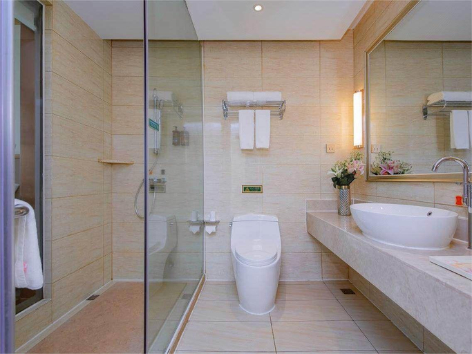 Bathroom 4, Vienna International Hotel Hunan Yiyang Nanxian Grand World Branch, Yiyang