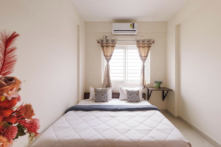 Room 5, Gladia by Redolive 1bhk Nr Manipal Whitefield, Bangalore