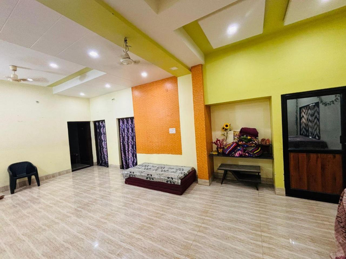 Others 5, Shukla Guest House, Durg