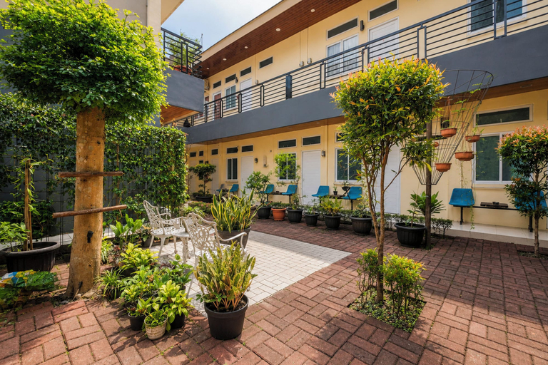 Terrace/patio, Hotel O near Universitas Indonesia, Depok